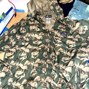 Patagonia camo jacket